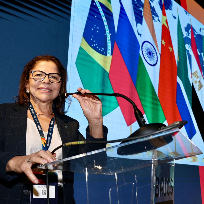 Mulheres líderes dos BRICS discutem inclusão, sustentabilidade e protagonismo feminino no cenário internacional