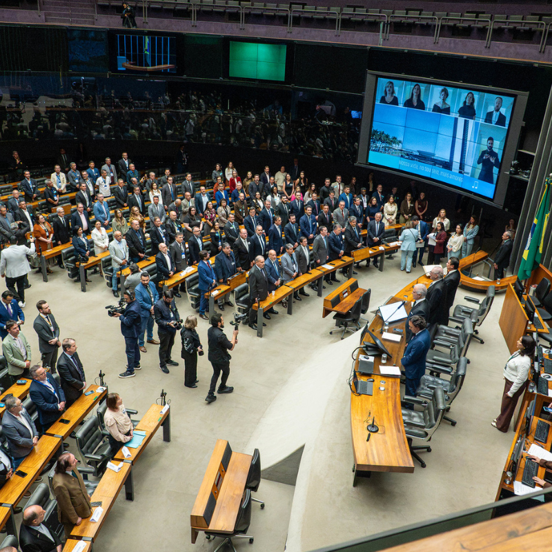 SESI celebra 80 anos com homenagem em sessão solene na Câmara dos Deputados