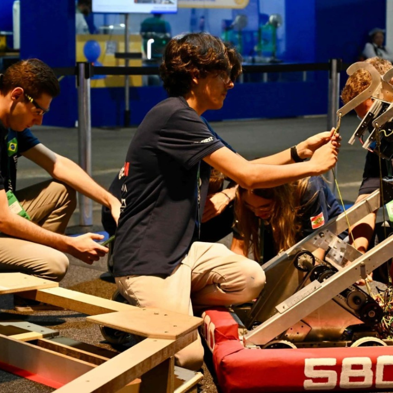 SESI realiza torneio nacional de robótica em São Paulo com mais de 2 mil estudantes