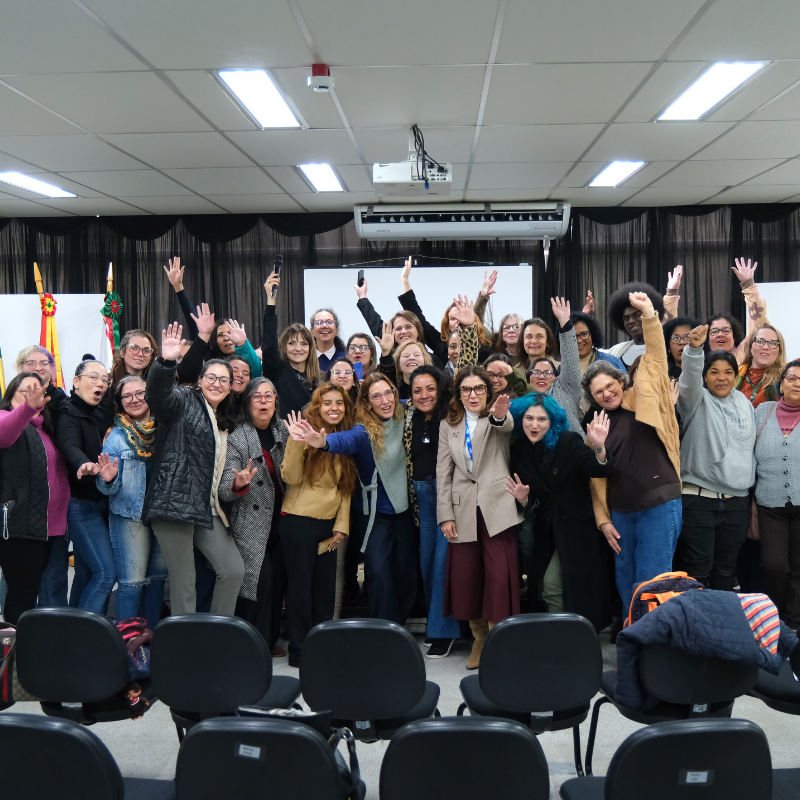 “Temos que acreditar na nossa força”: estilista Isabela Capeto inspira participantes do Elas Criam