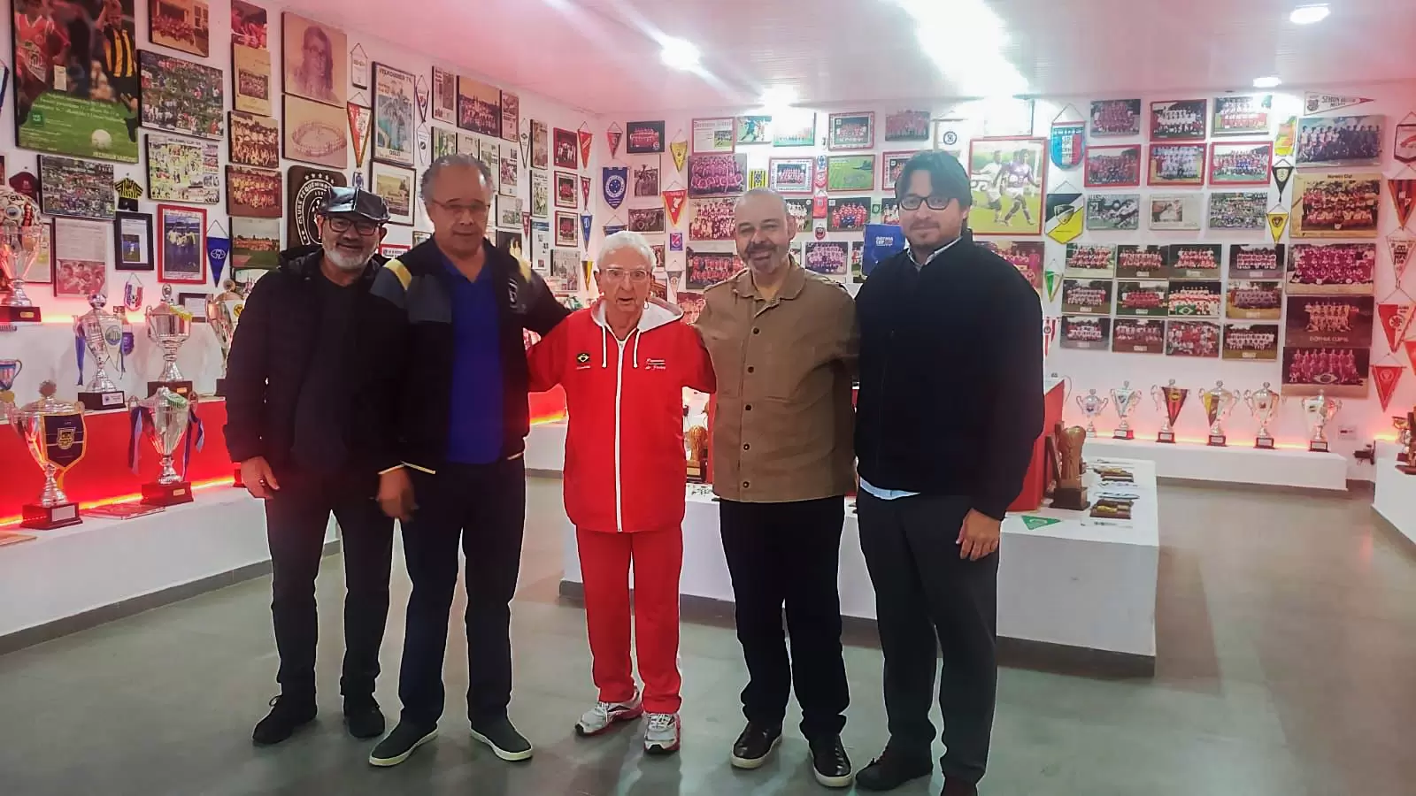 Educação e formação esportiva são temas de encontro entre CNSESI e Clube Pequeninos do Jockey