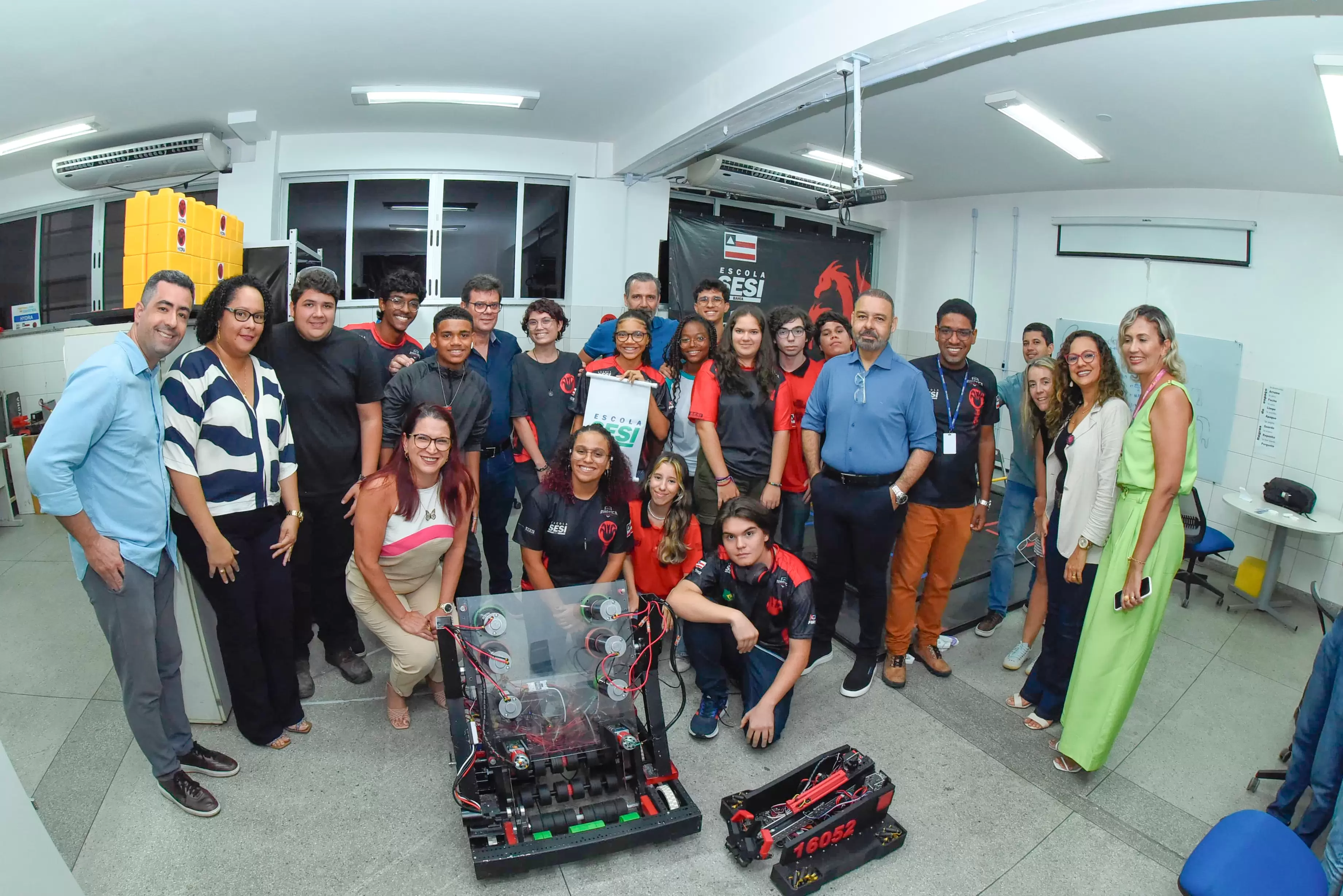 Ciência, tecnologia, referência na formação profissional marcam segundo dia do CN-SESI na Bahia