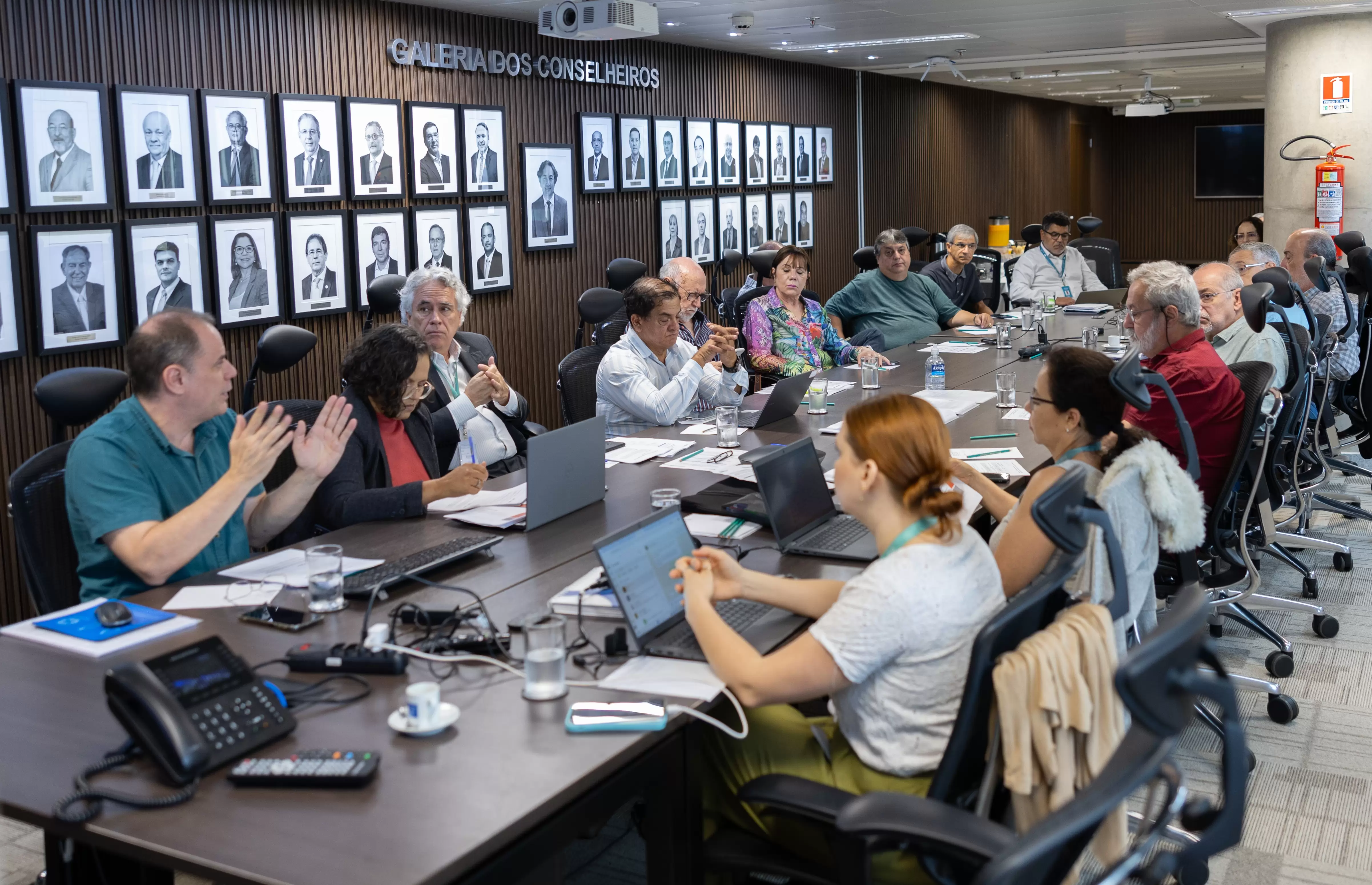 Representantes dos trabalhadores debatem saúde e segurança no trabalho na última oficina do ano