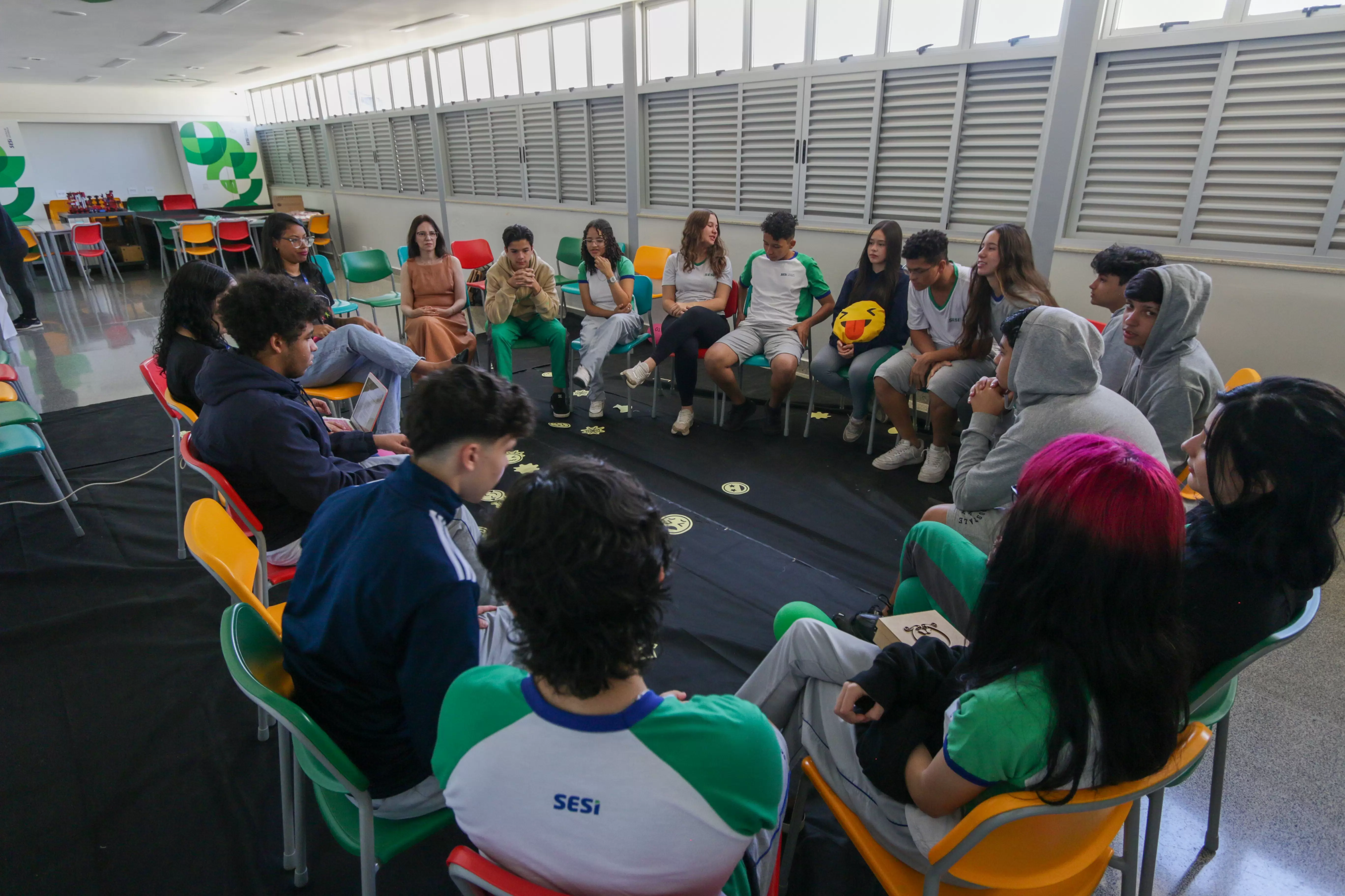 SESI implementa terapia de cuidado emocional para alunos do Ensino Médio no DF