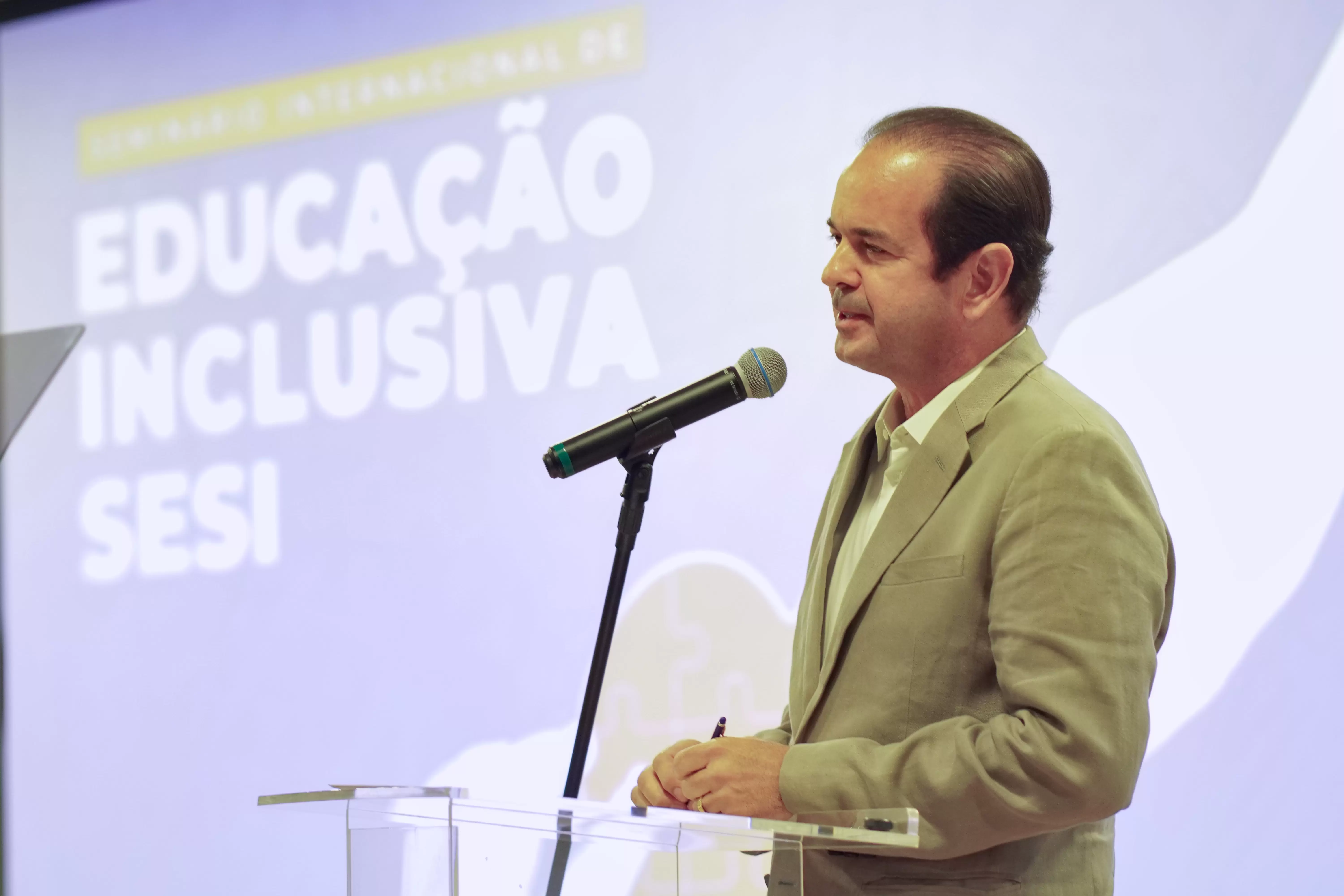 Educação Inclusiva: especialistas debatem estratégias e iniciativas para melhorar o ensino