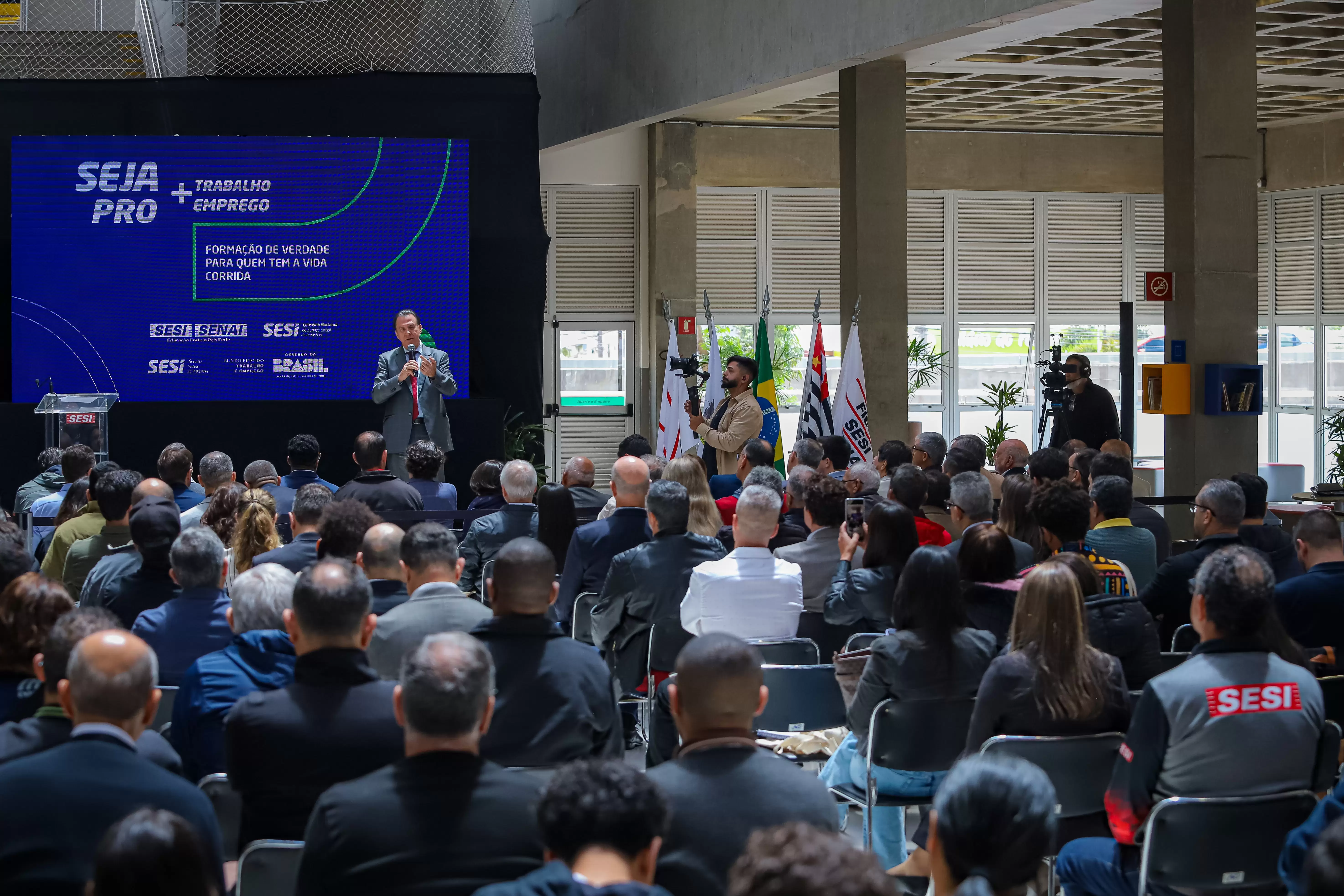 SEJA PRO+ oferece 8 mil vagas gratuitas para EJA com qualificação profissional em São Paulo