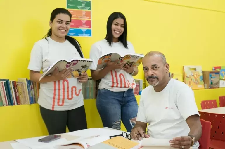 Lan&ccedil;amento da Rede EJA e Inclus&atilde;o Produtiva mobiliza organiza&ccedil;&otilde;es para enfrentar desafio de quase 64 milh&otilde;es de brasileiros sem educa&ccedil;&atilde;o b&aacute;sica
