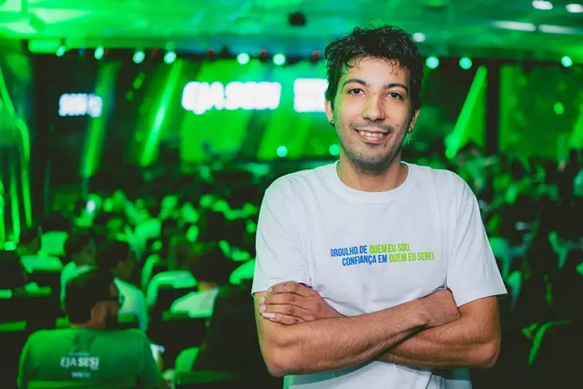 &ldquo;A EJA mudou minha vida&rdquo;, diz trabalhador de Blumenau que concluiu o ensino m&eacute;dio