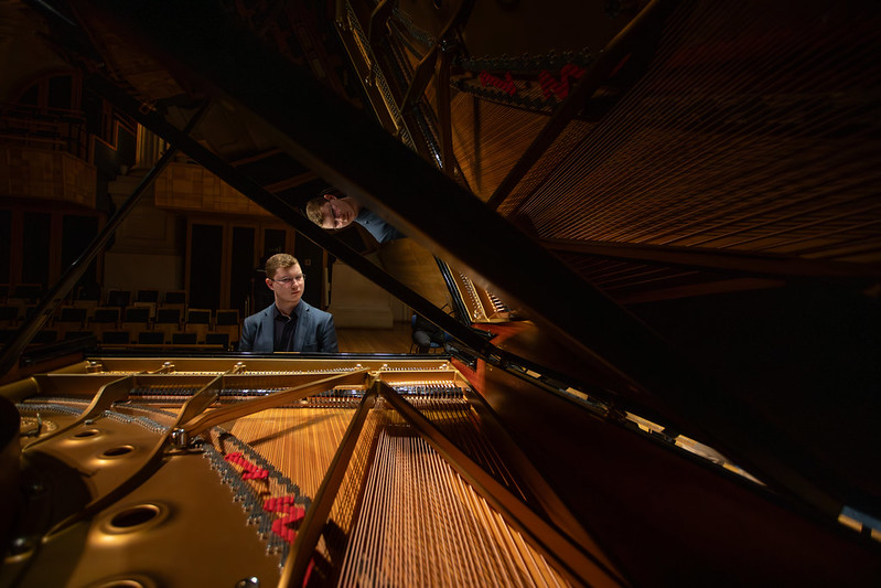 Est&ecirc;v&atilde;o Gomes, pianista, 17 anos - Foto: Mariana Raphael/CN-SESI